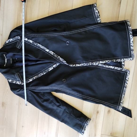 Escada jacket - Picture 5 of 7